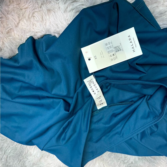 Halara skort - Picture 3 of 4